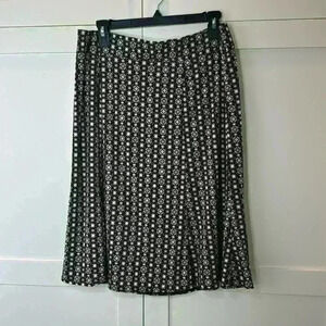 NWT Ladies Sag Harbor A-Line Full Skirt Stretch Medium Black Khaki Elastic Waist